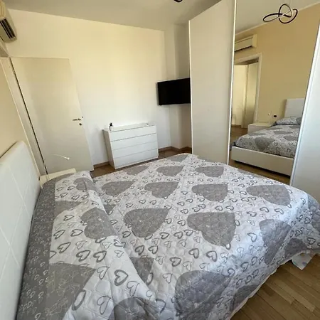 Bicocca Flat B Διαμέρισμα *